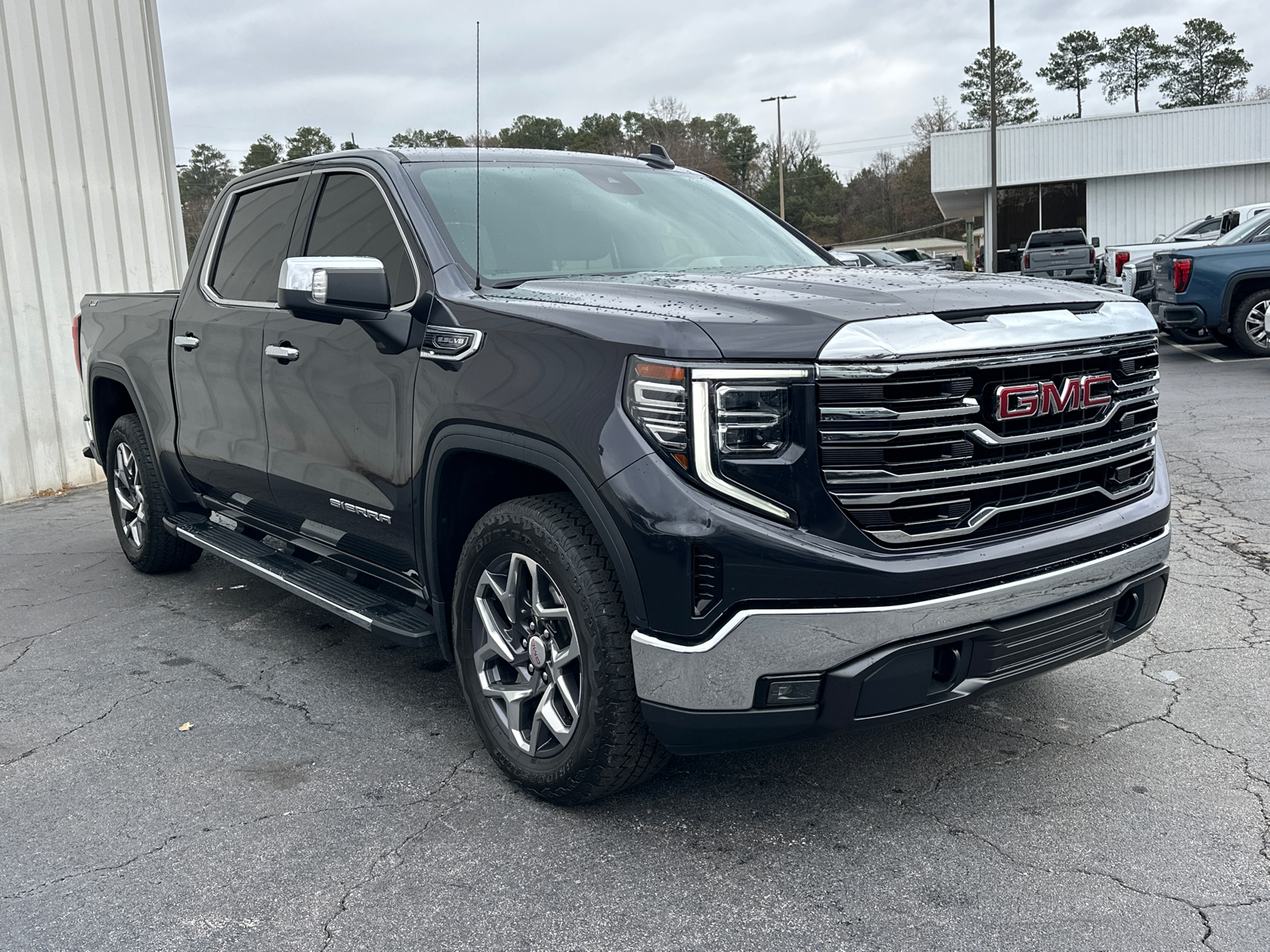 2023 GMC Sierra 1500 SLT 5