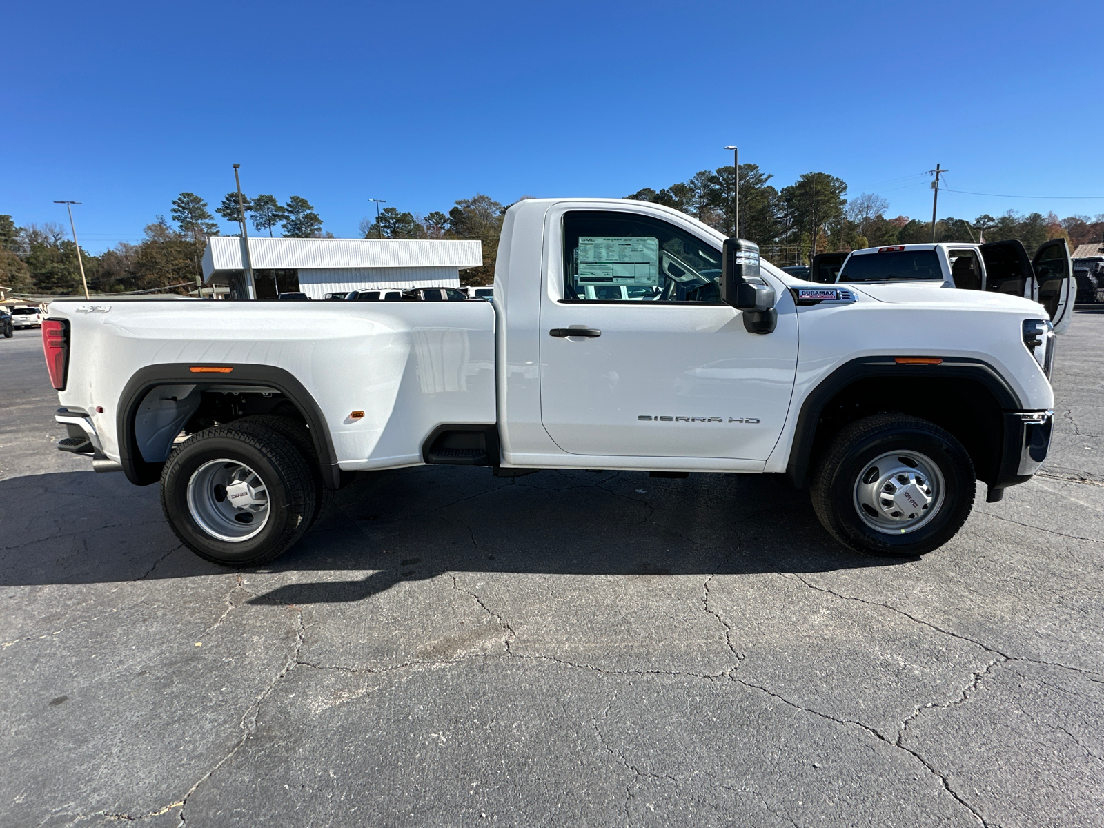 2025 GMC Sierra 3500HD Pro 6