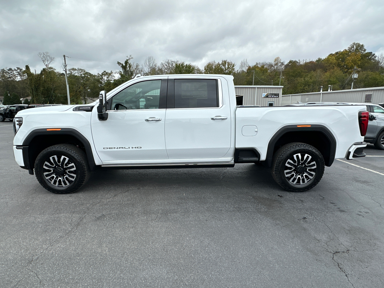 2025 GMC Sierra 2500HD Denali Ultimate 10