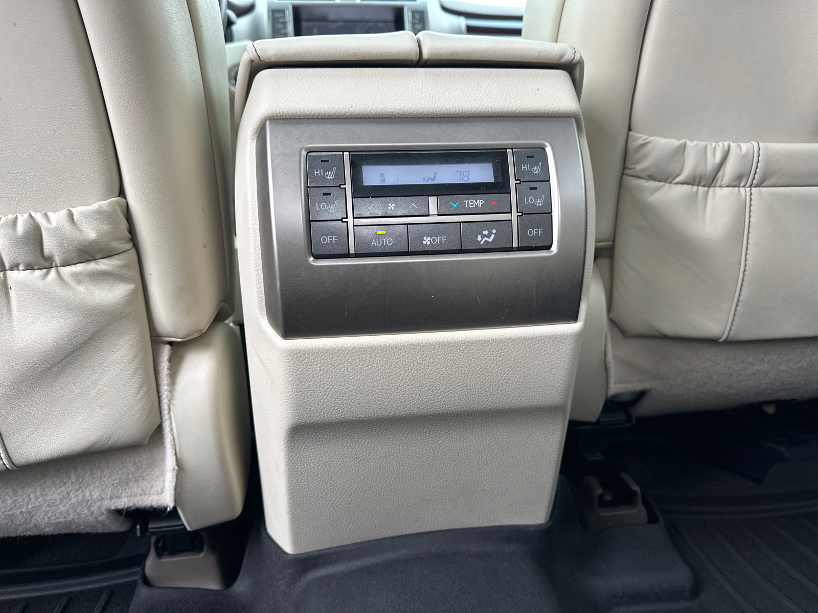 2018 Lexus GX 460 24