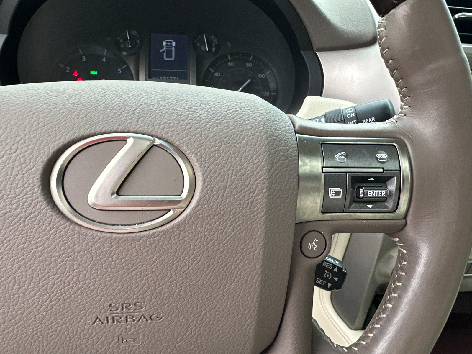 2018 Lexus GX 460 28