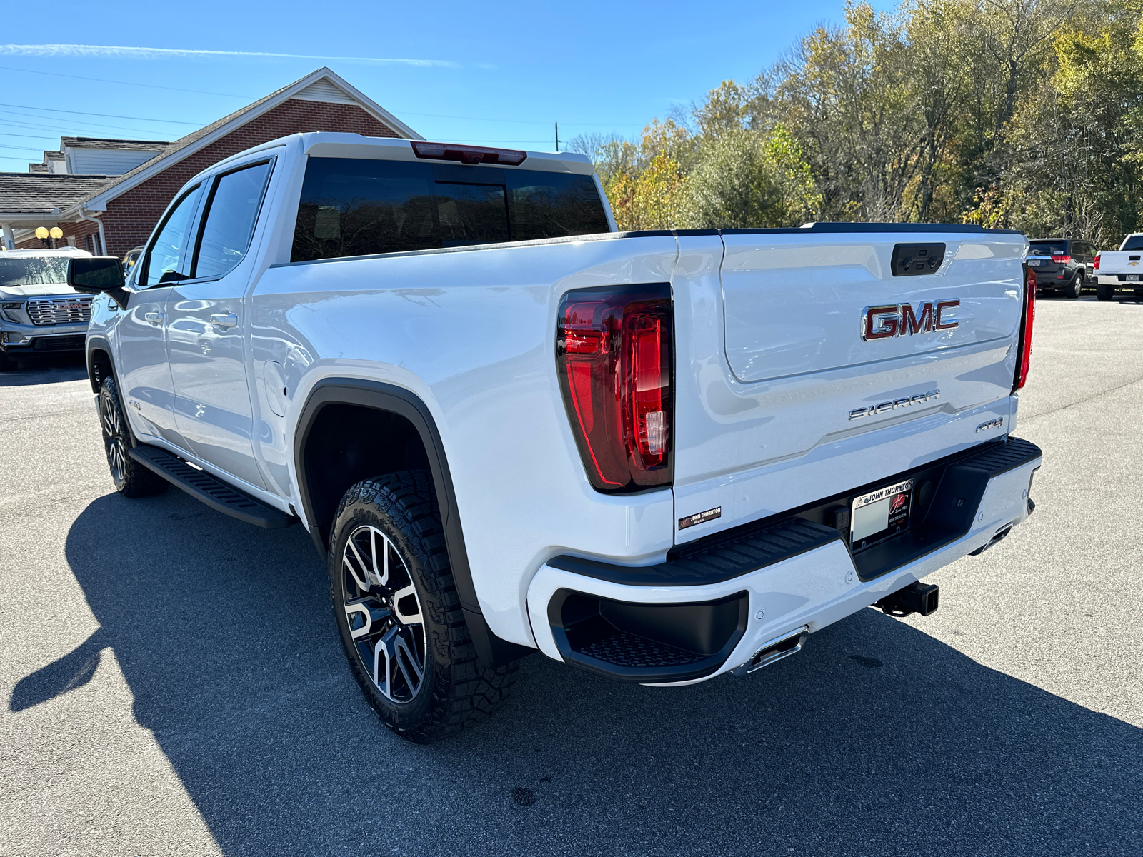 2025 GMC Sierra 1500 AT4 8