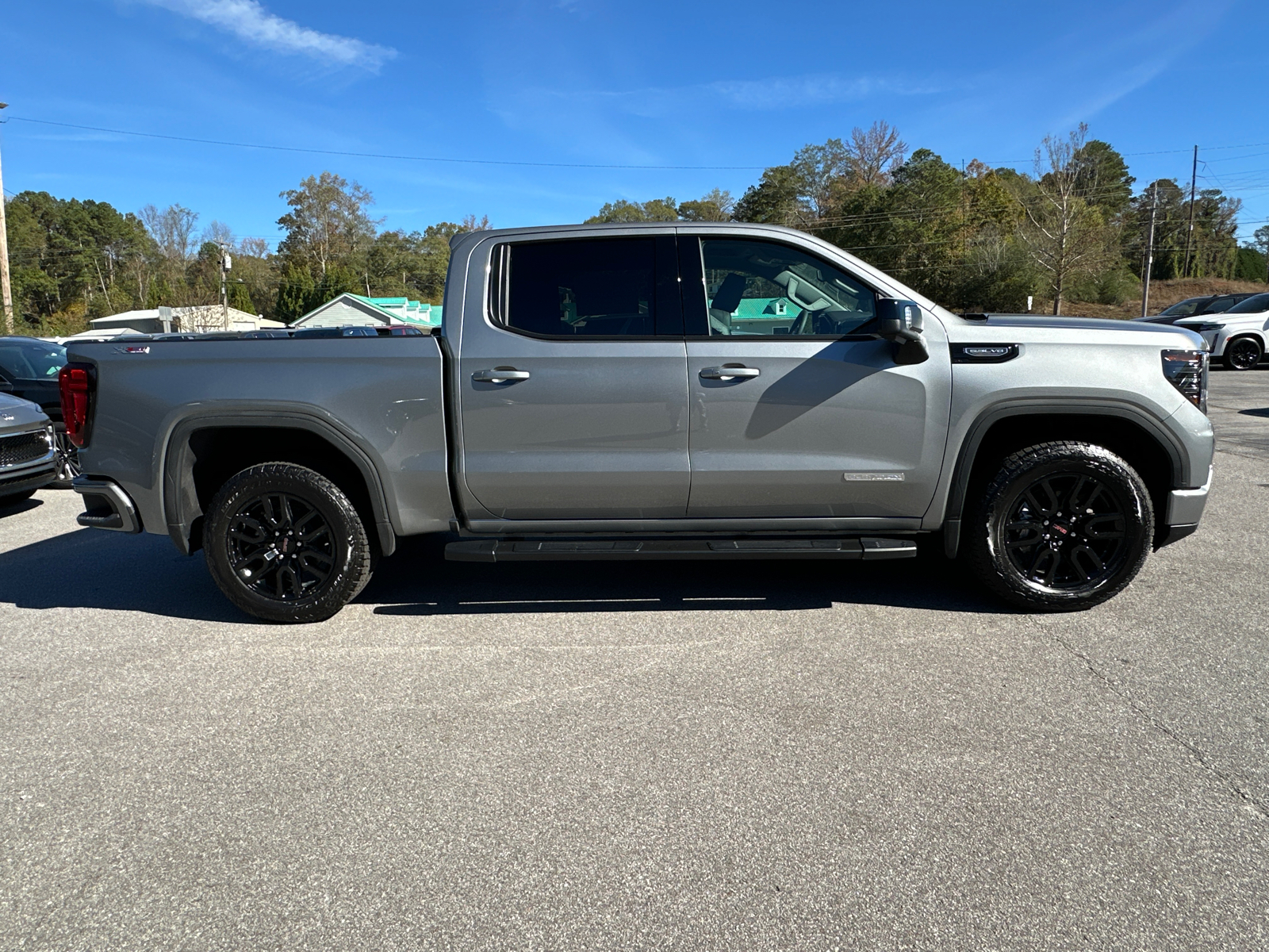 2025 GMC Sierra 1500 Elevation 5