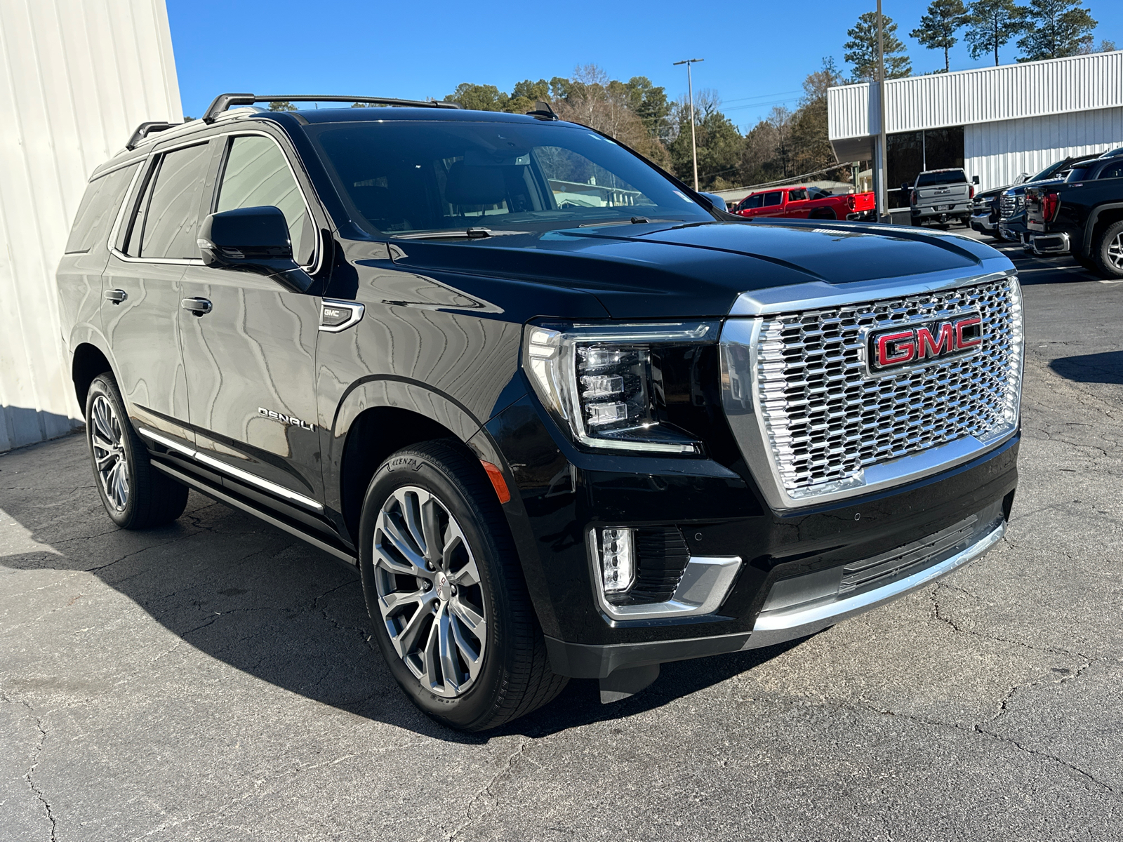 2023 GMC Yukon Denali 4