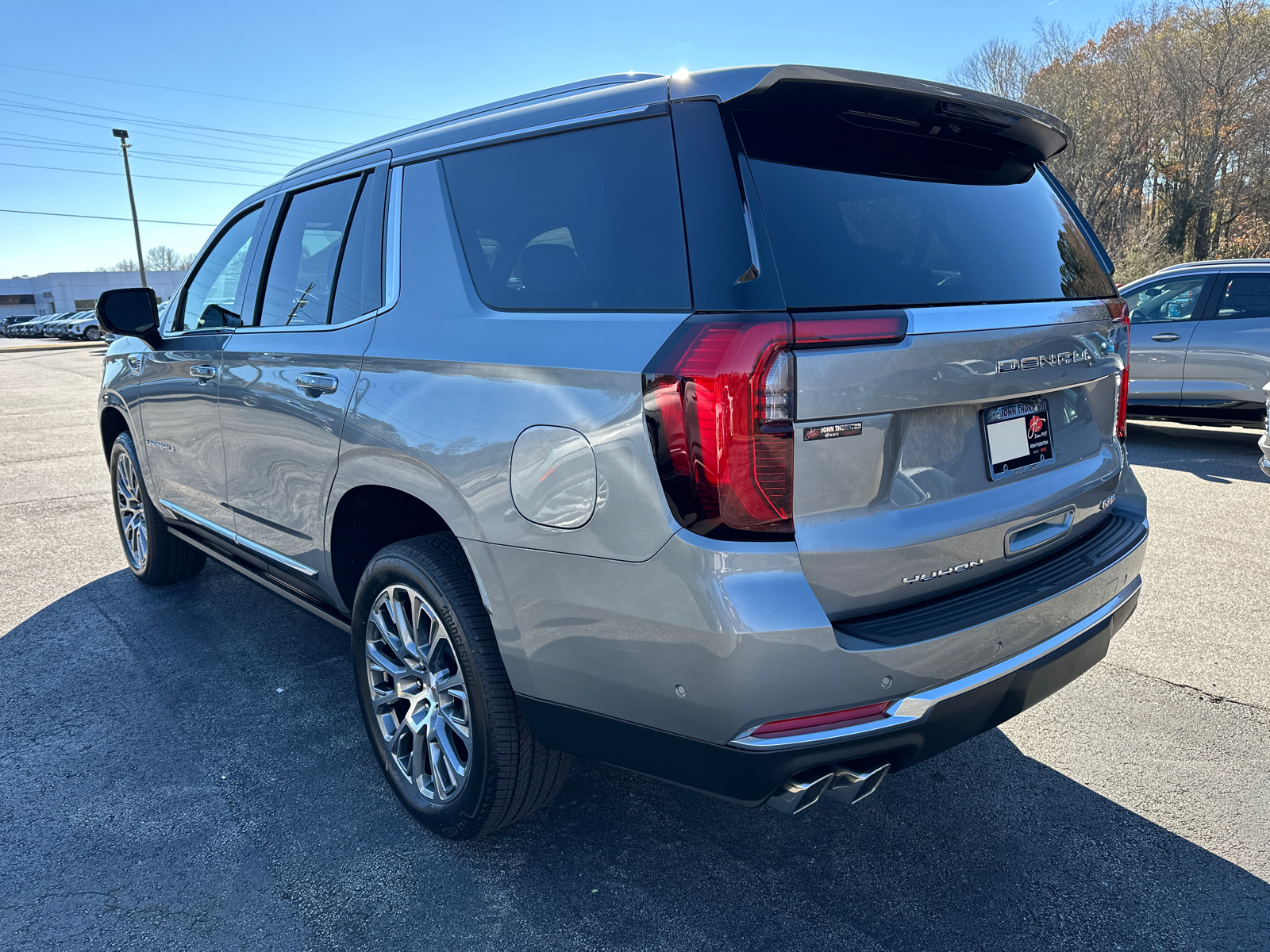 2025 GMC Yukon Denali 9