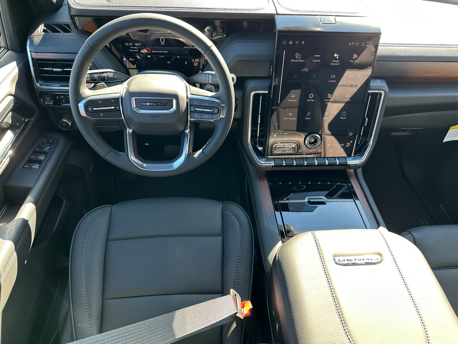 2025 GMC Yukon Denali 25