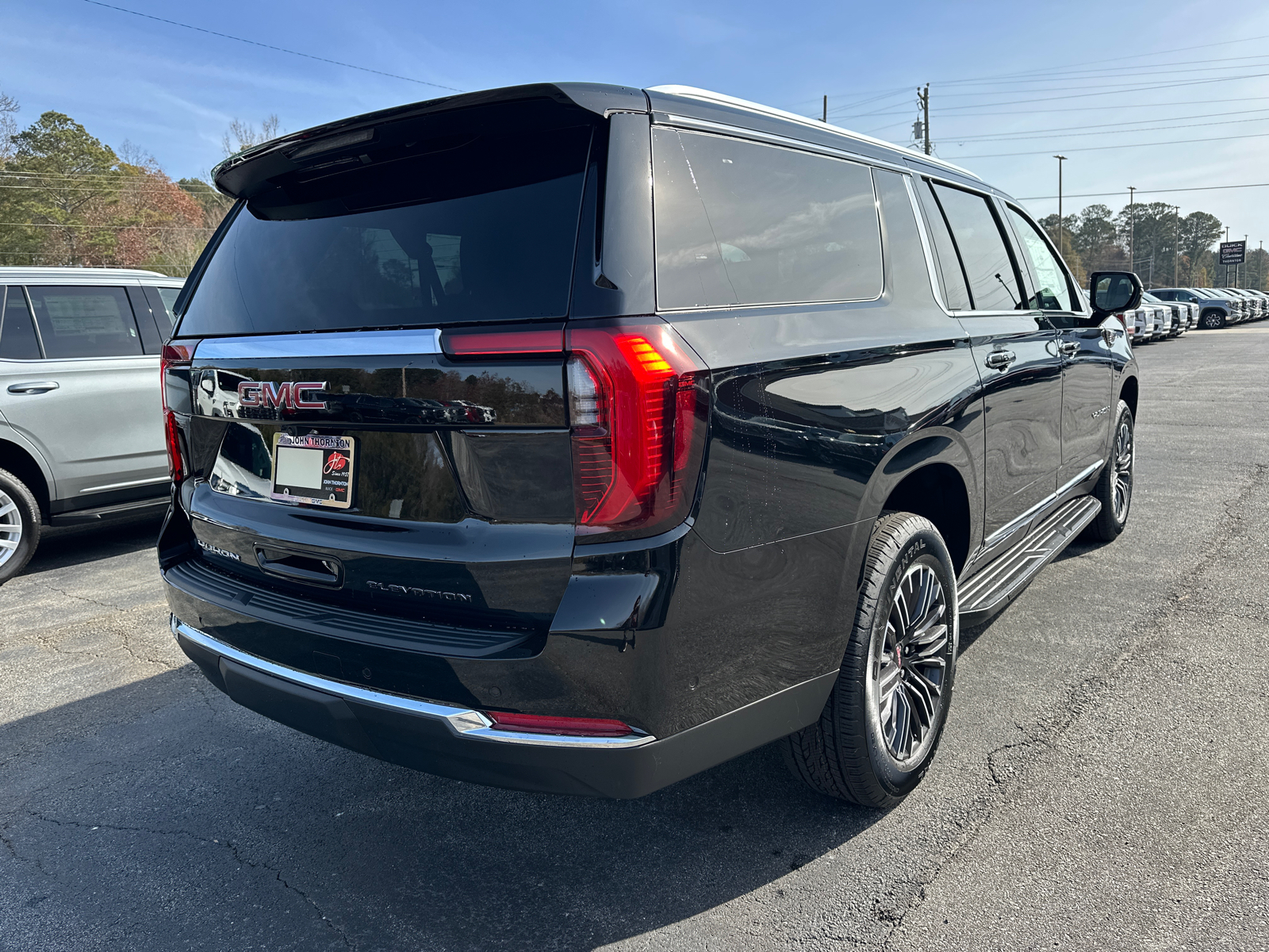 2025 GMC Yukon XL  7