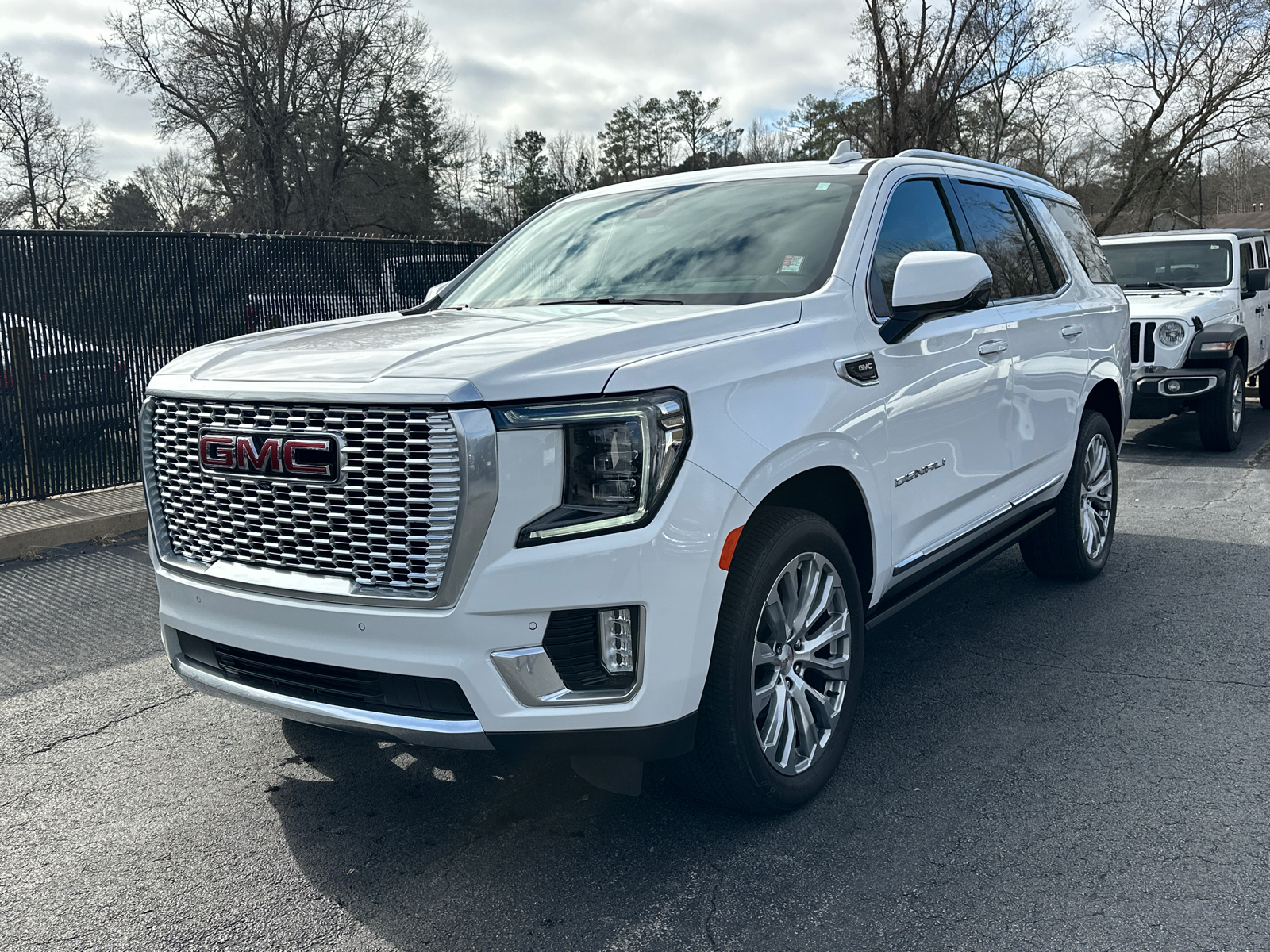 2022 GMC Yukon  3