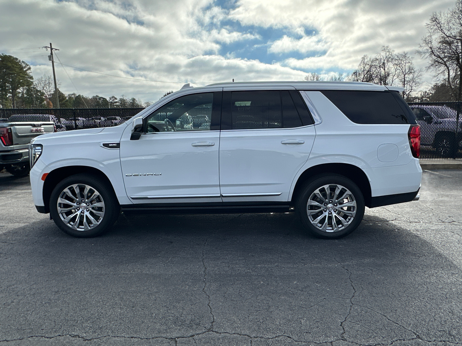 2022 GMC Yukon  10