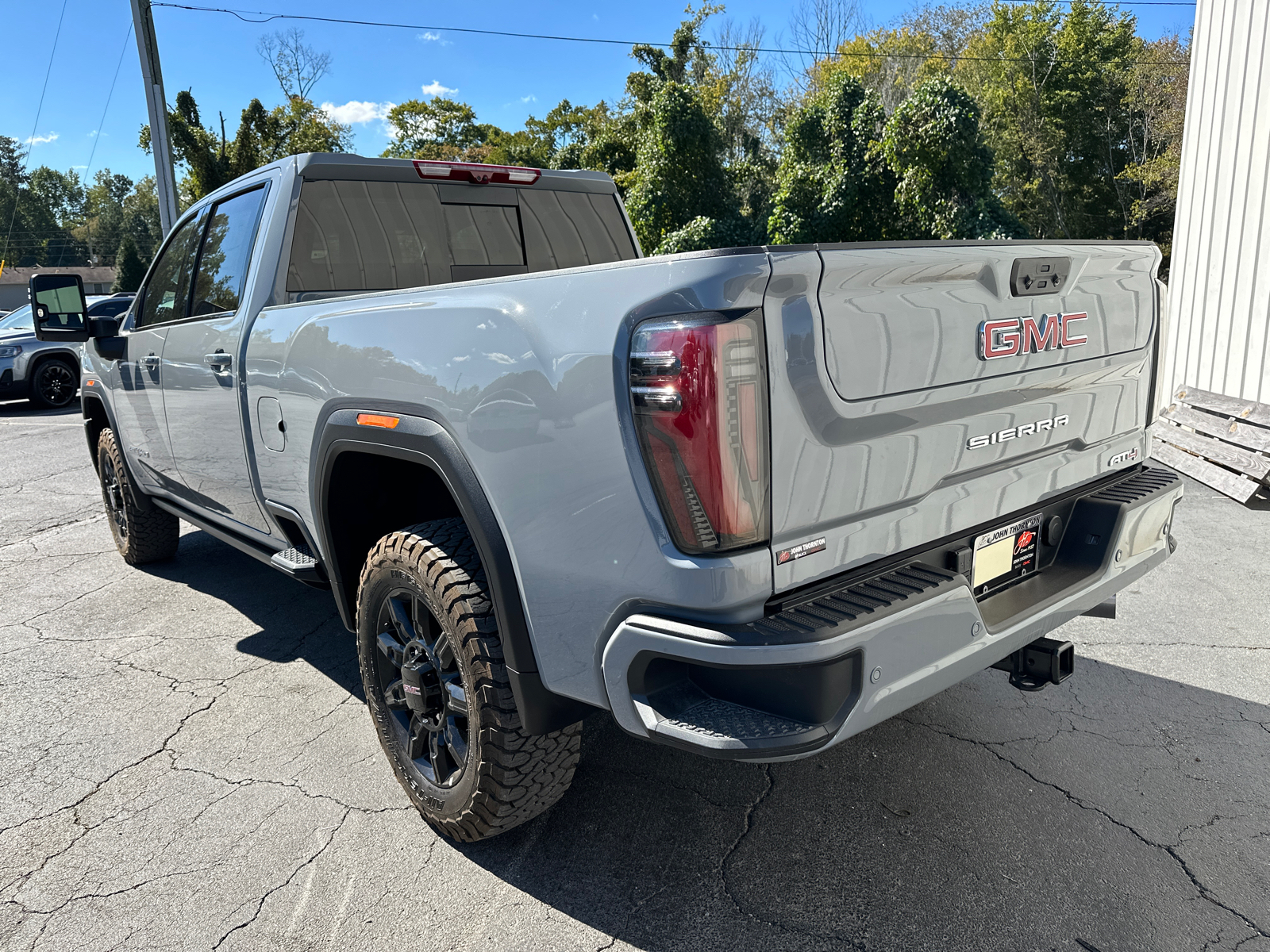 2025 GMC Sierra 2500HD AT4 8