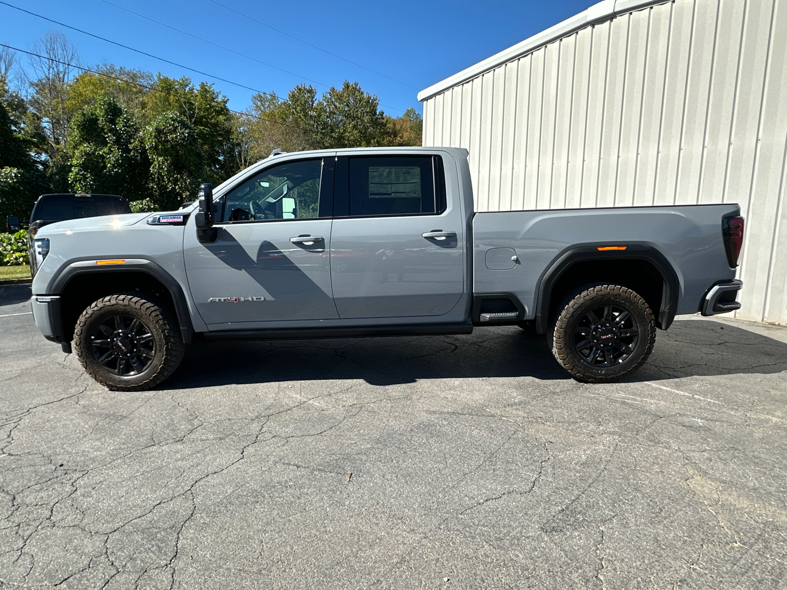 2025 GMC Sierra 2500HD AT4 9