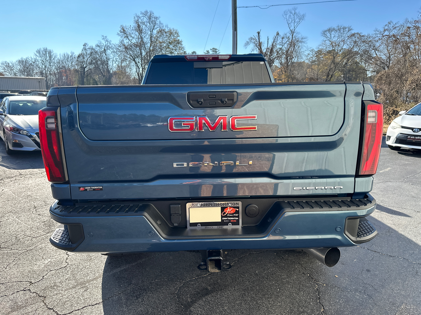 2024 GMC Sierra 2500HD Denali 8