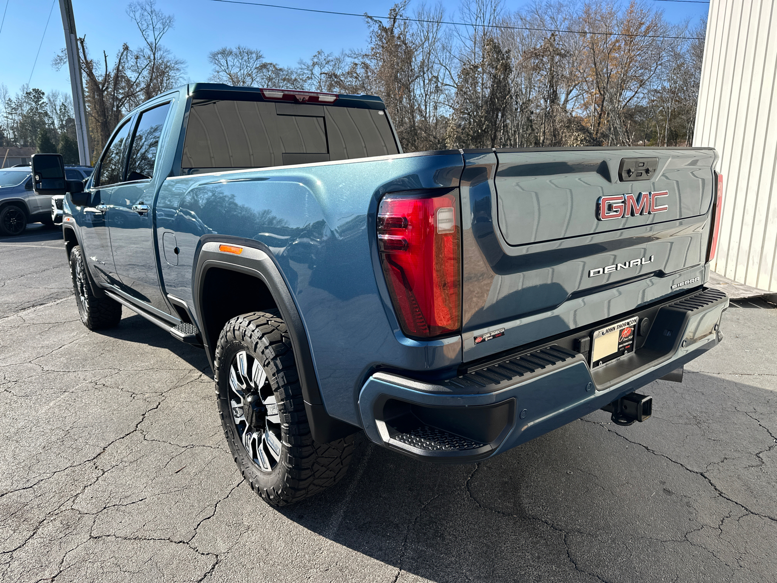 2024 GMC Sierra 2500HD Denali 9