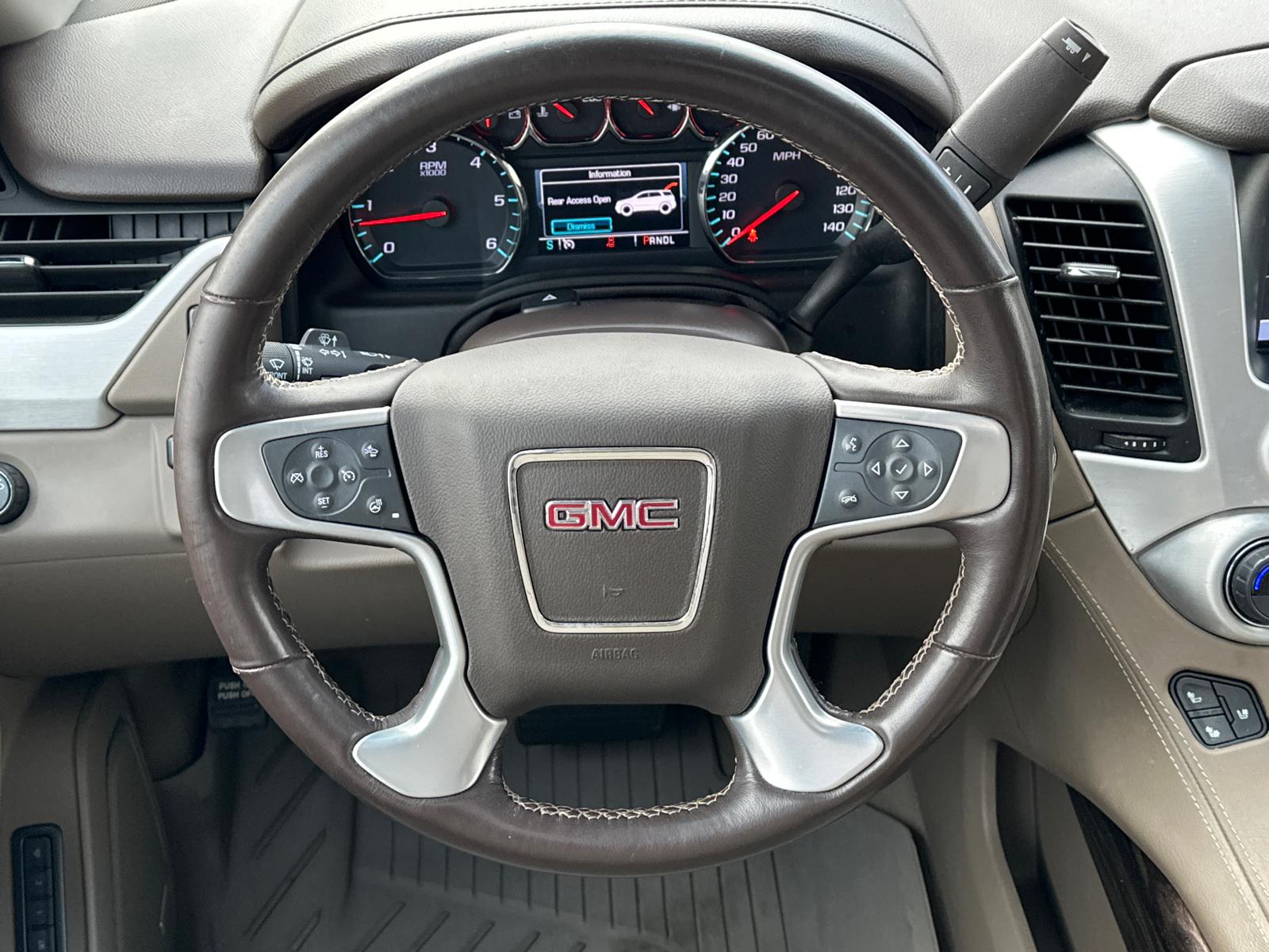 2019 GMC Yukon SLT 25