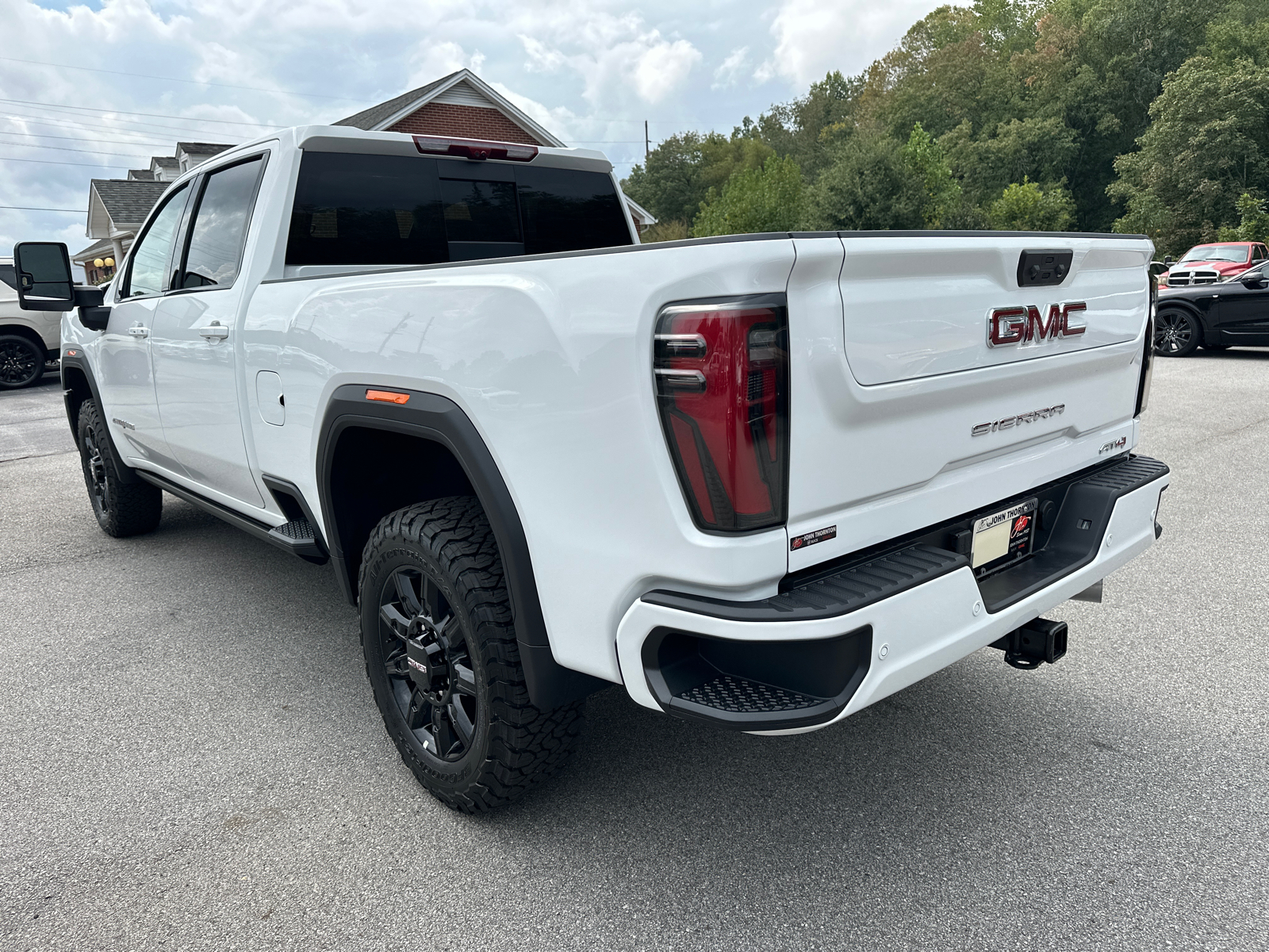 2025 GMC Sierra 2500HD AT4 8