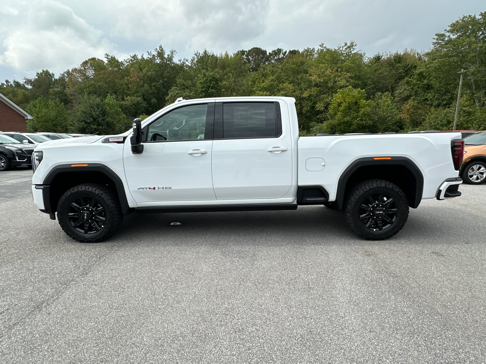 2025 GMC Sierra 2500HD AT4 9