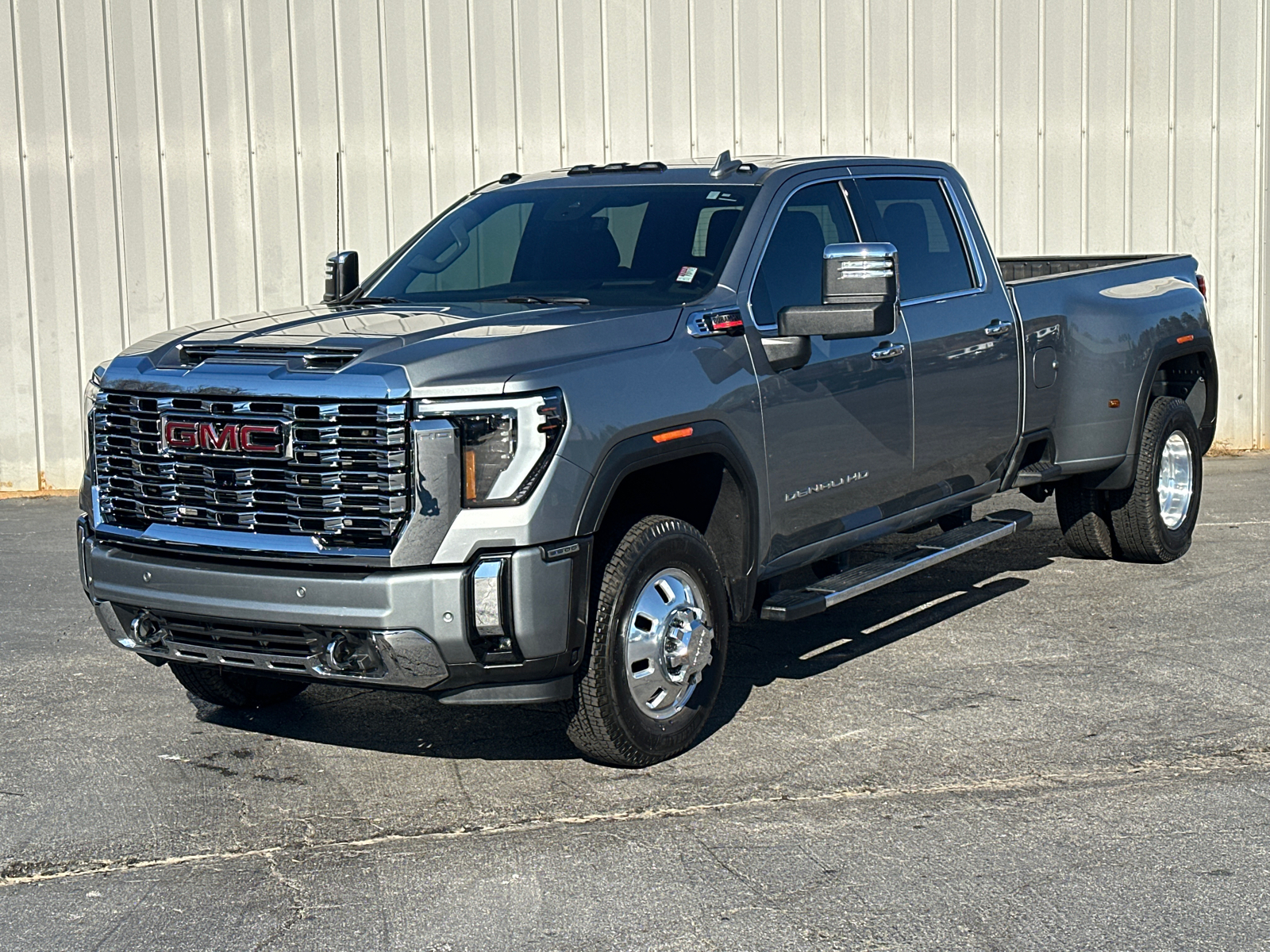 2024 GMC Sierra 3500HD Denali 3