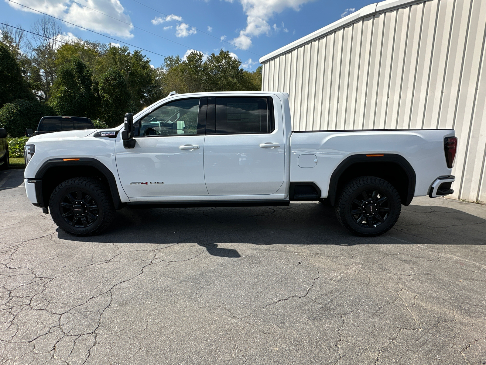 2025 GMC Sierra 2500HD AT4 9