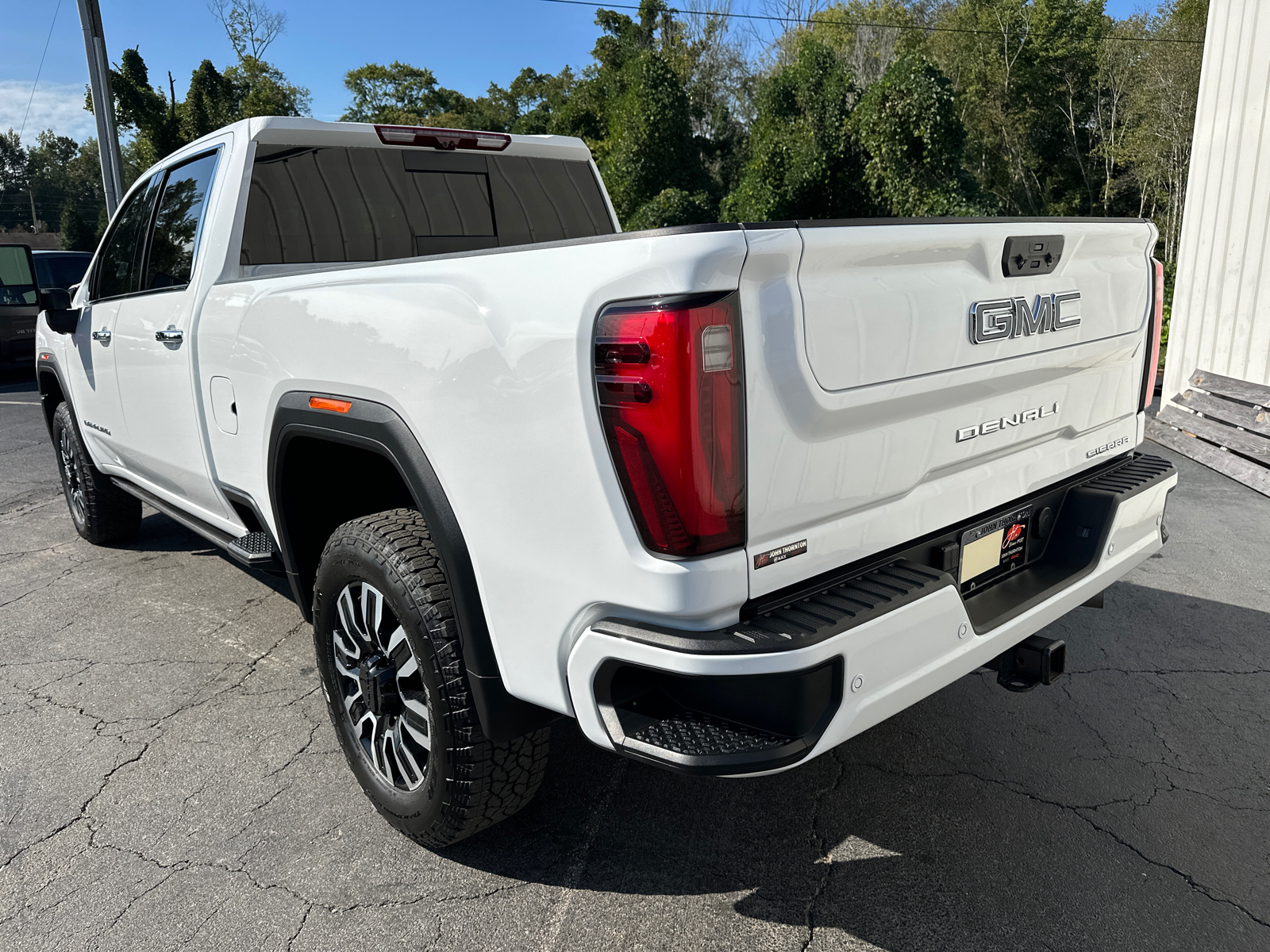 2024 GMC Sierra 2500HD Denali Ultimate 8