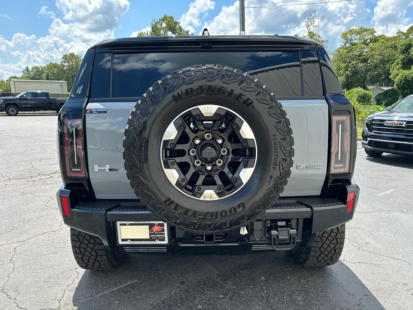 2025 GMC Hummer EV SUV 3X 8