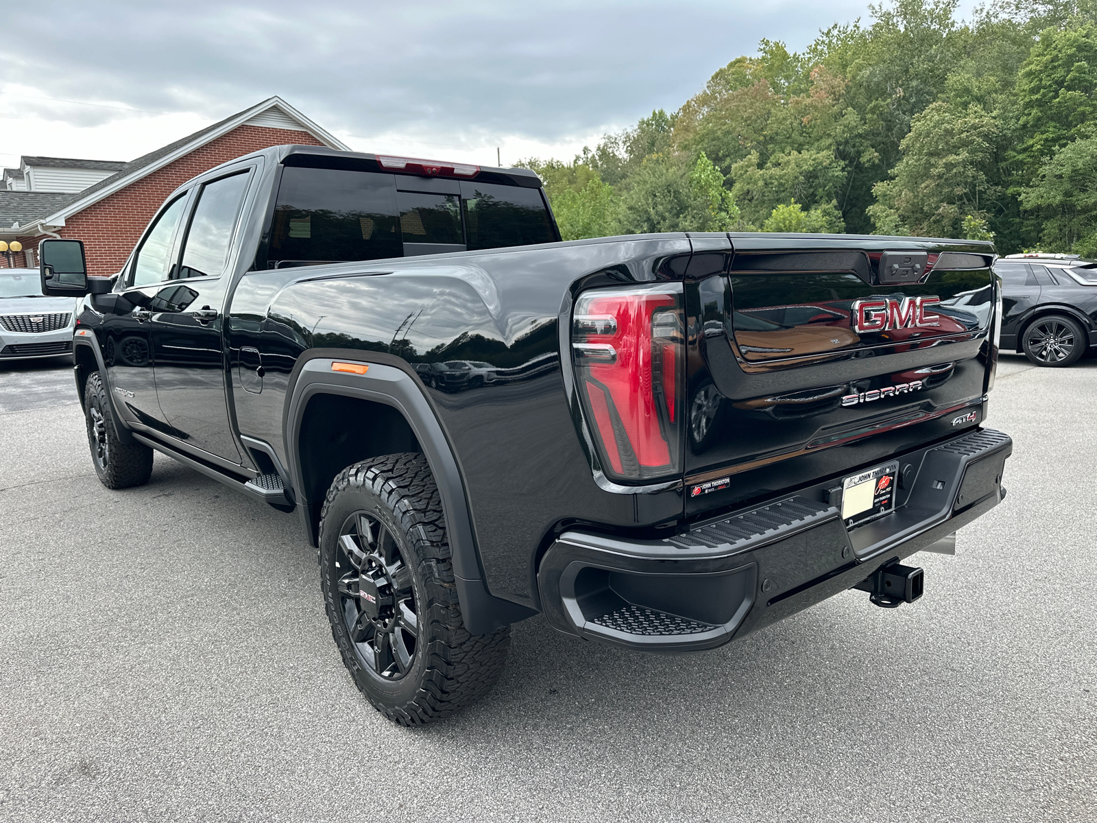 2025 GMC Sierra 2500HD AT4 8