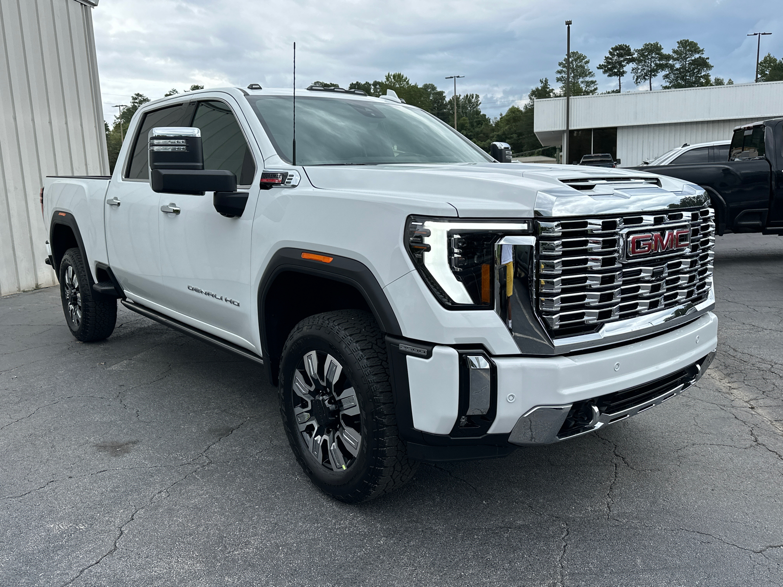 2025 GMC Sierra 2500HD Denali 4