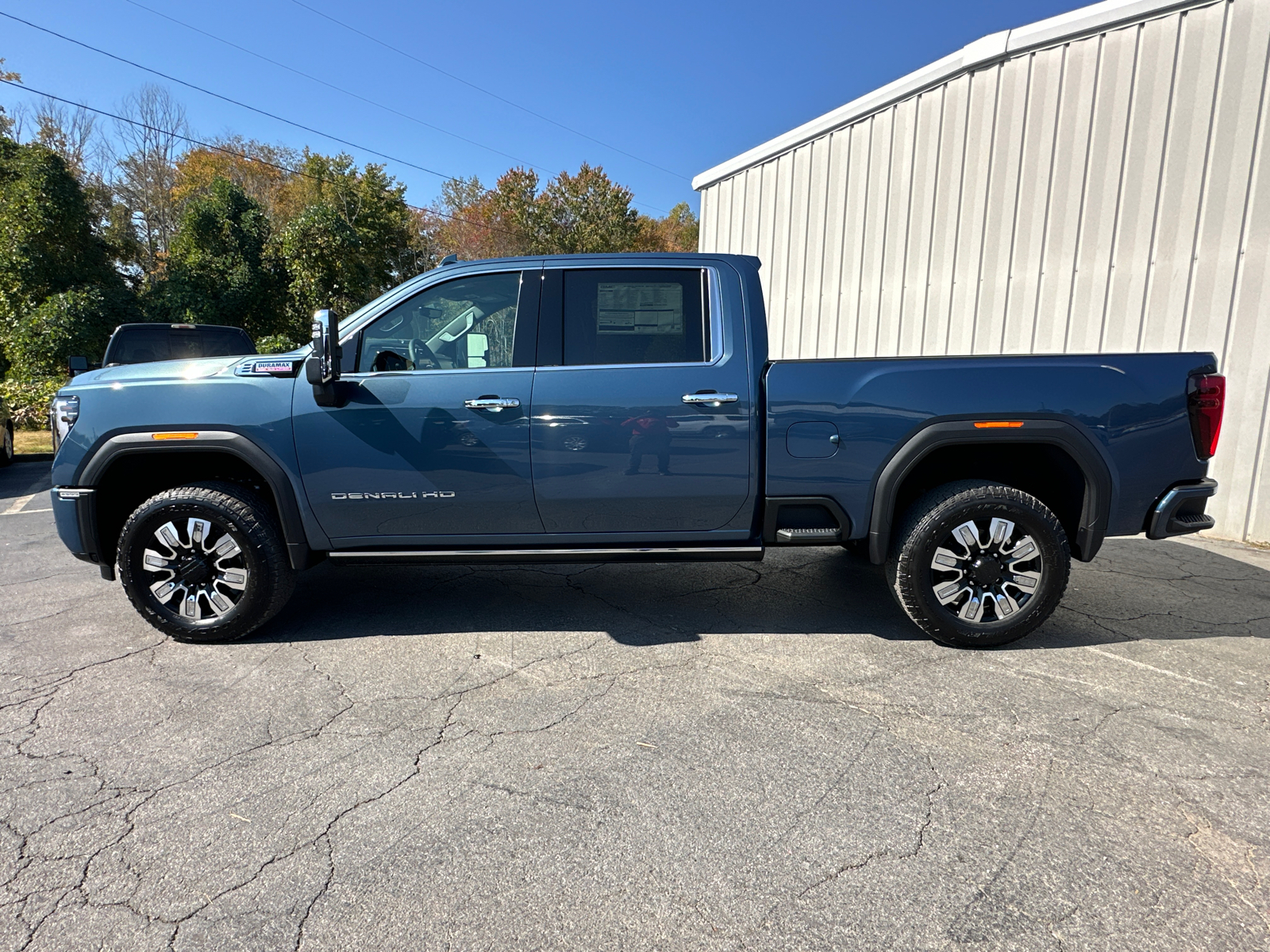 2025 GMC Sierra 2500HD Denali 9