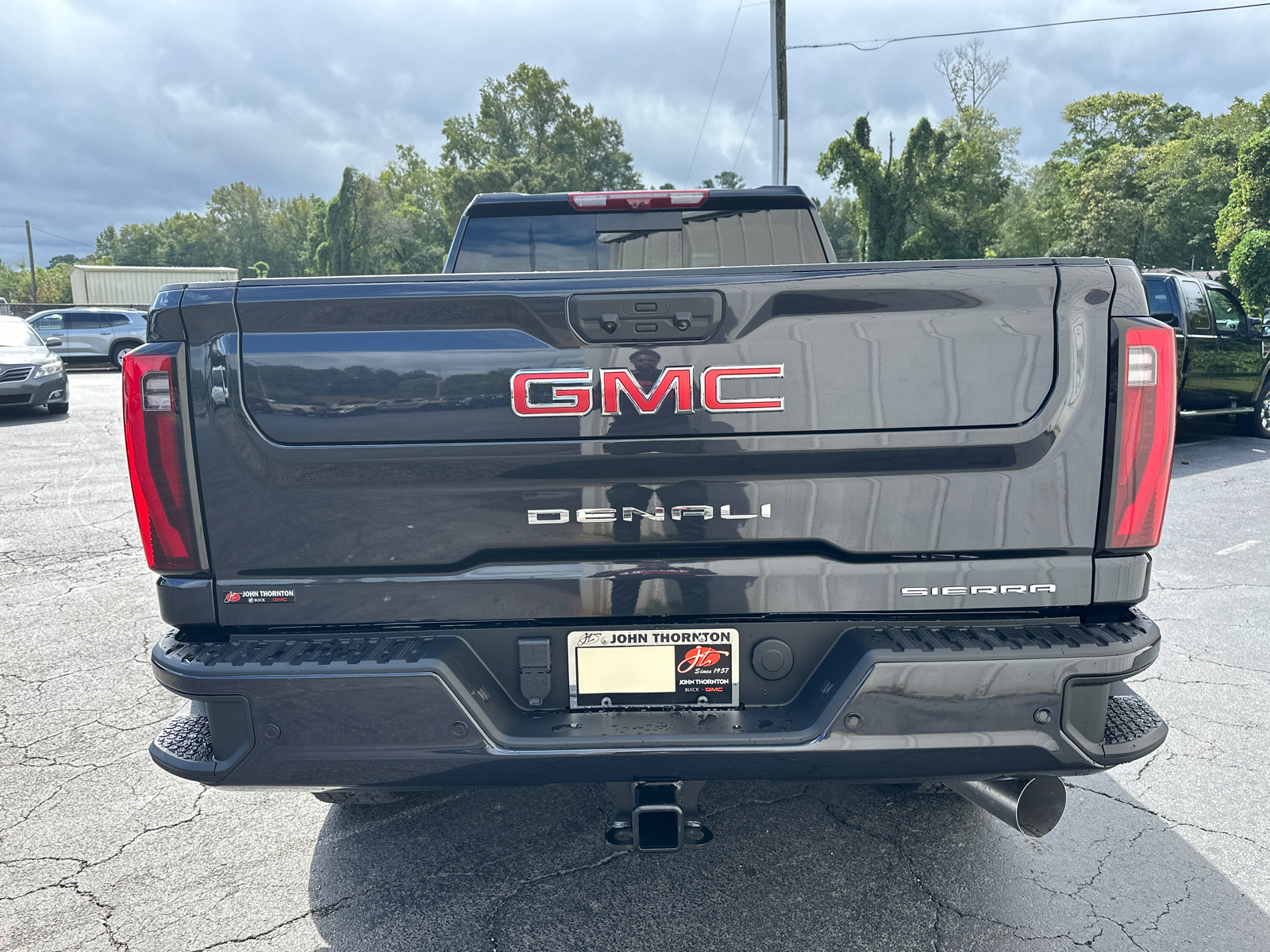 2025 GMC Sierra 2500HD Denali 8