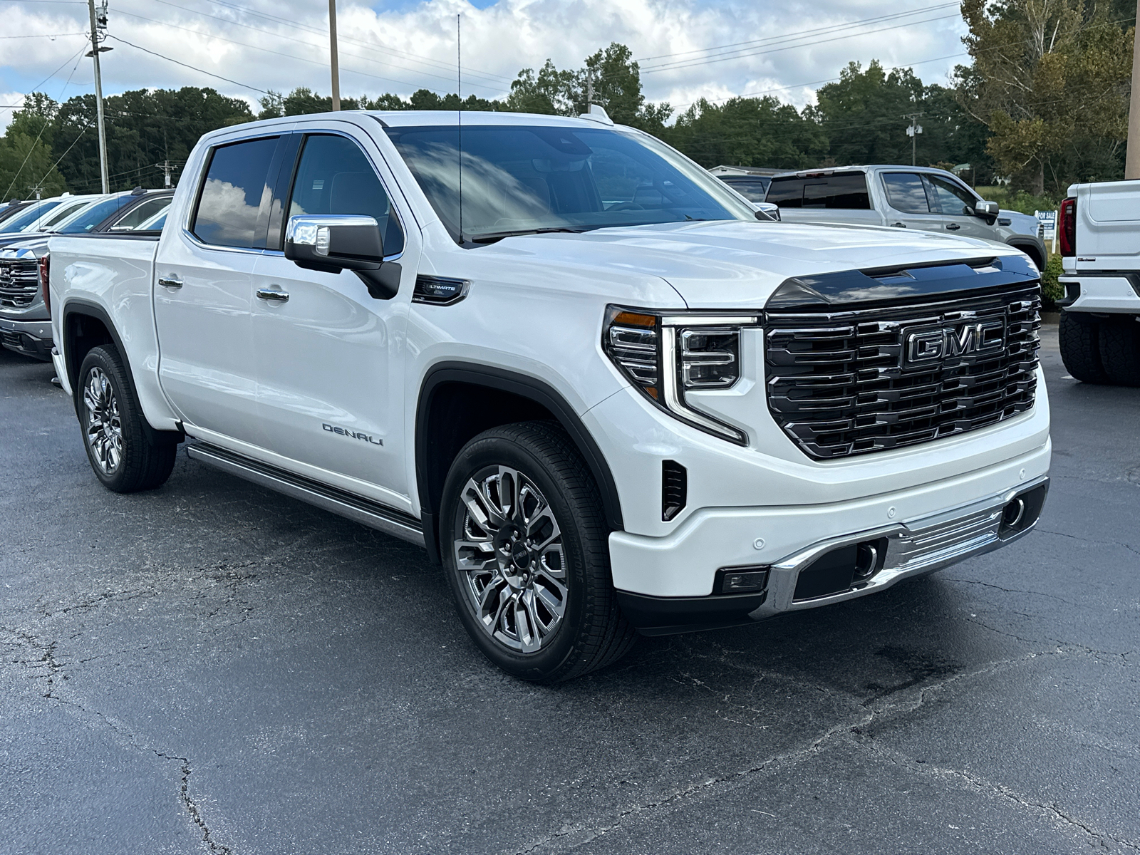 2025 GMC Sierra 1500 Denali Ultimate 4