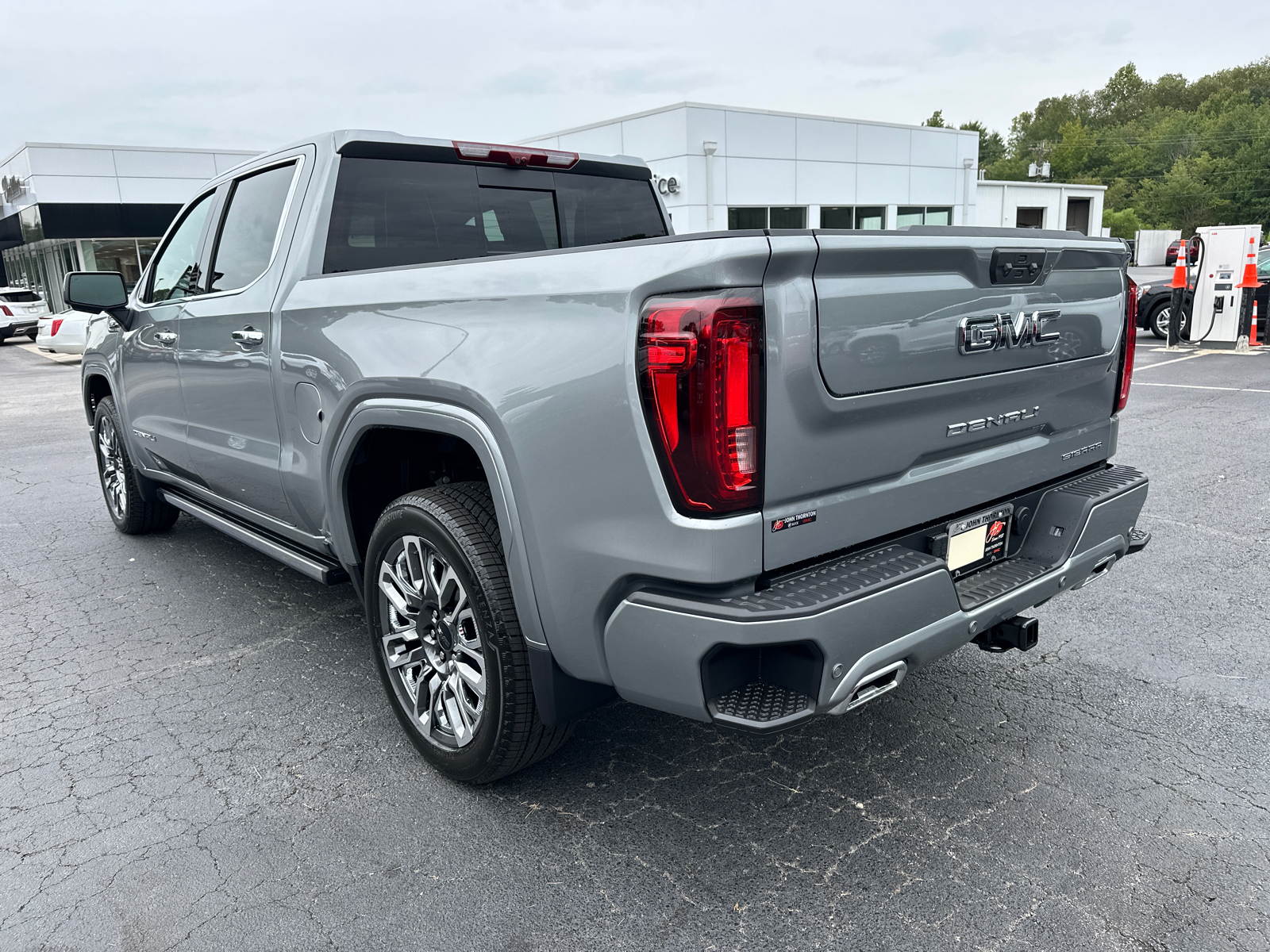 2025 GMC Sierra 1500 Denali Ultimate 8