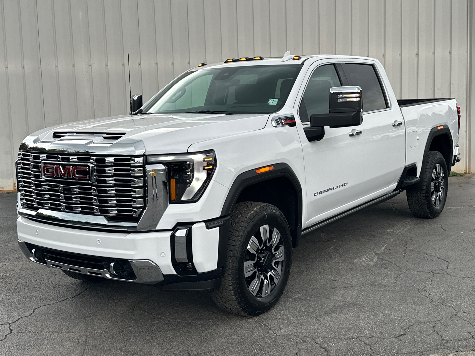 2025 GMC Sierra 2500HD Denali 3