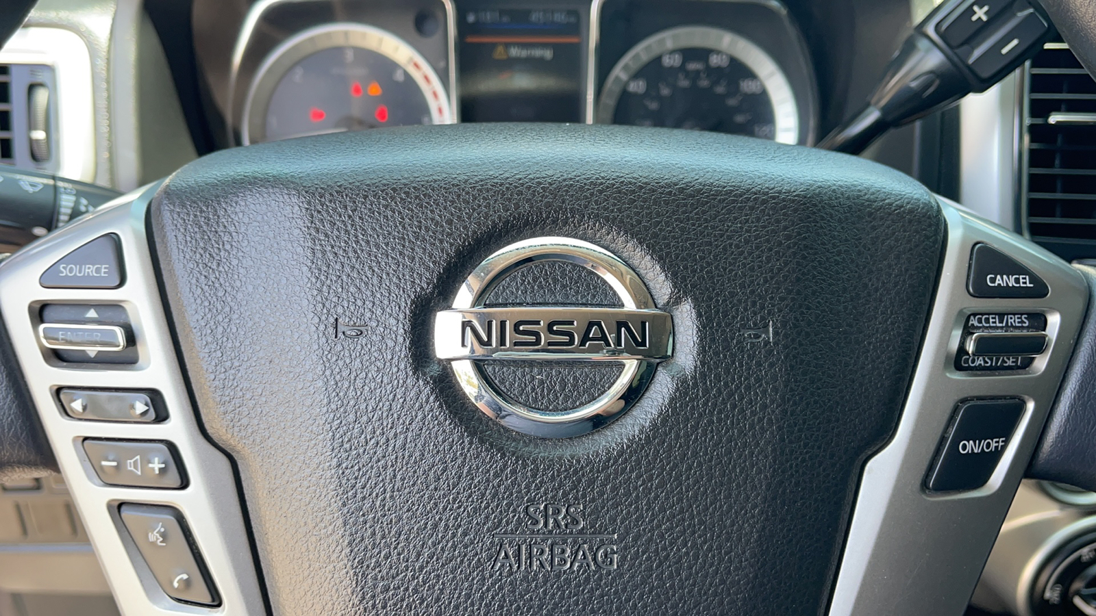 2019 Nissan Titan XD SV 24