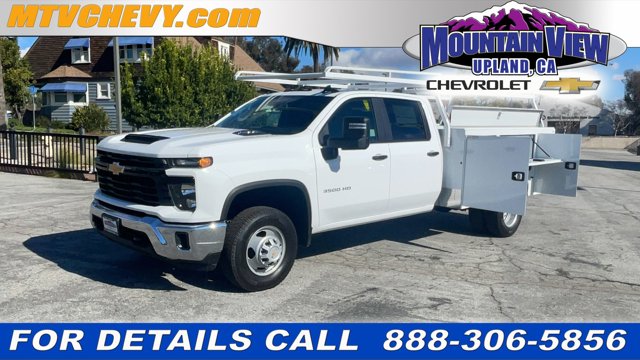 2024 Chevrolet Silverado 3500HD CC Work Truck 7