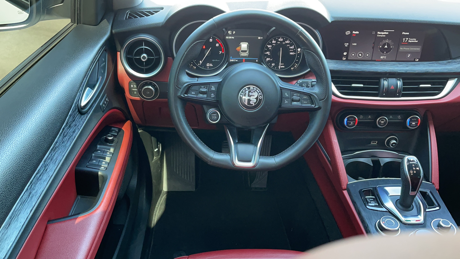 2020 Alfa Romeo Stelvio Sport 13