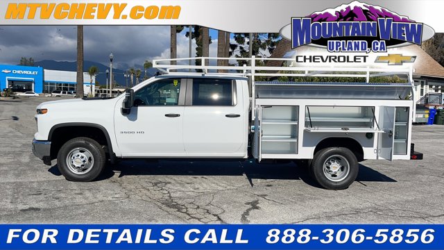 2024 Chevrolet Silverado 3500HD CC Work Truck 6