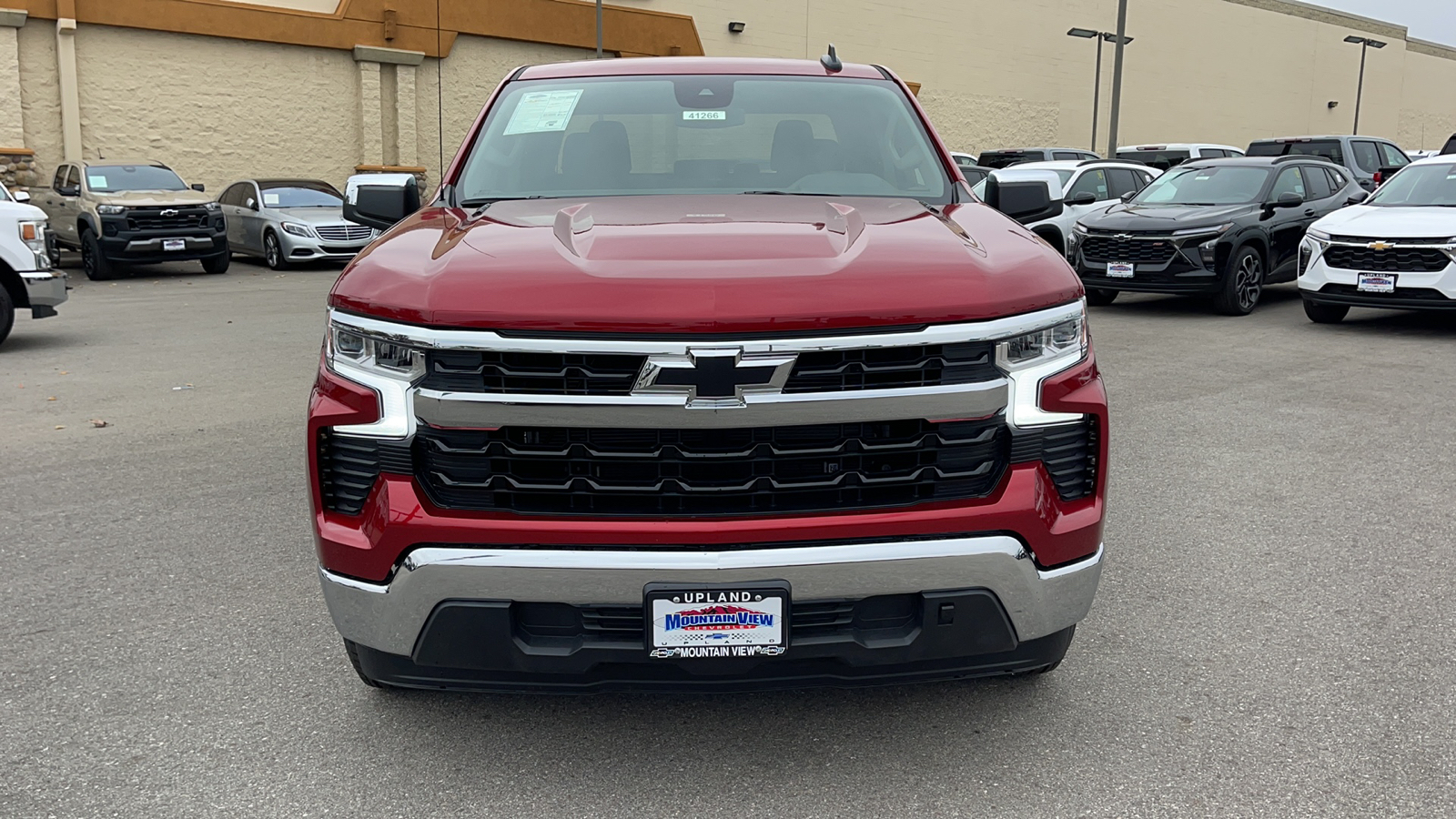 2024 Chevrolet Silverado 1500 LT 8