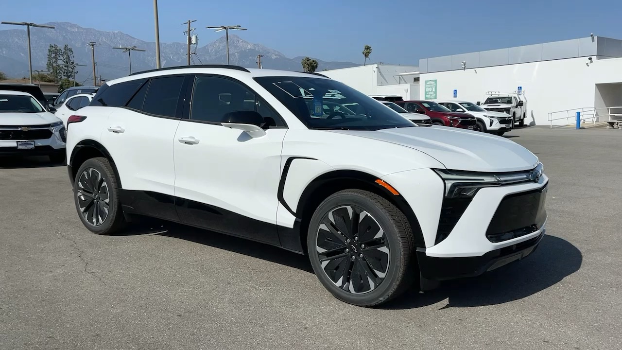 2024 Chevrolet Blazer EV eAWD RS 1