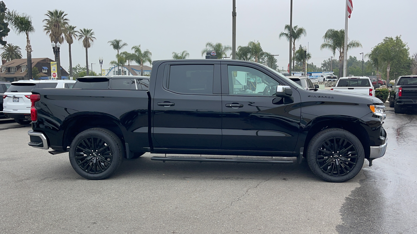 2024 Chevrolet Silverado 1500 LT 2