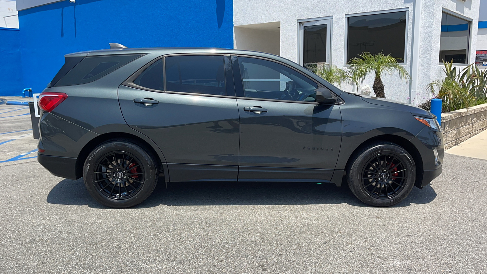 2019 Chevrolet Equinox LS 2