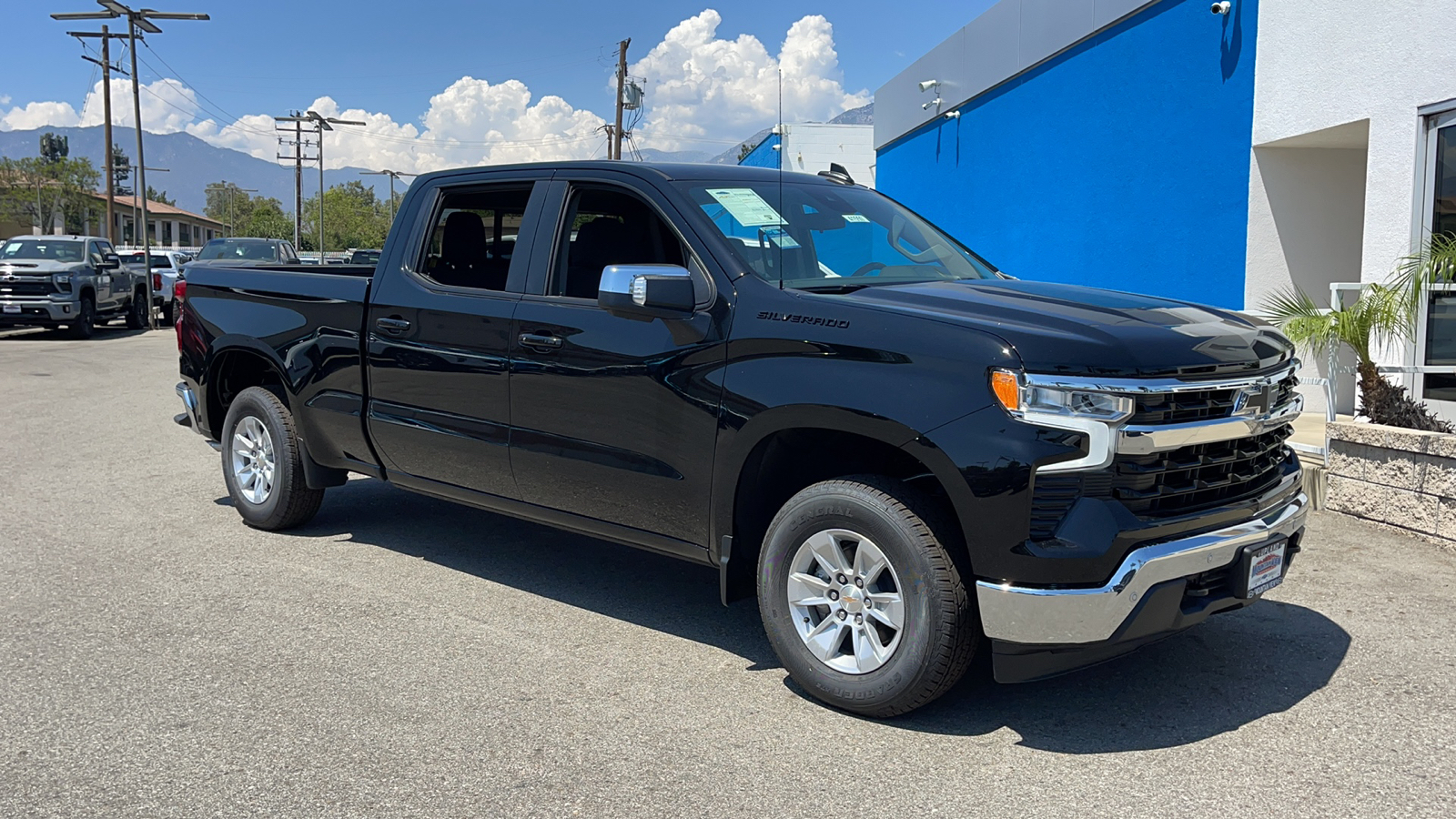 2024 Chevrolet Silverado 1500 LT 1