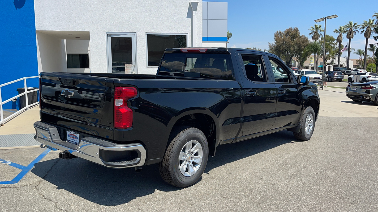 2024 Chevrolet Silverado 1500 LT 3