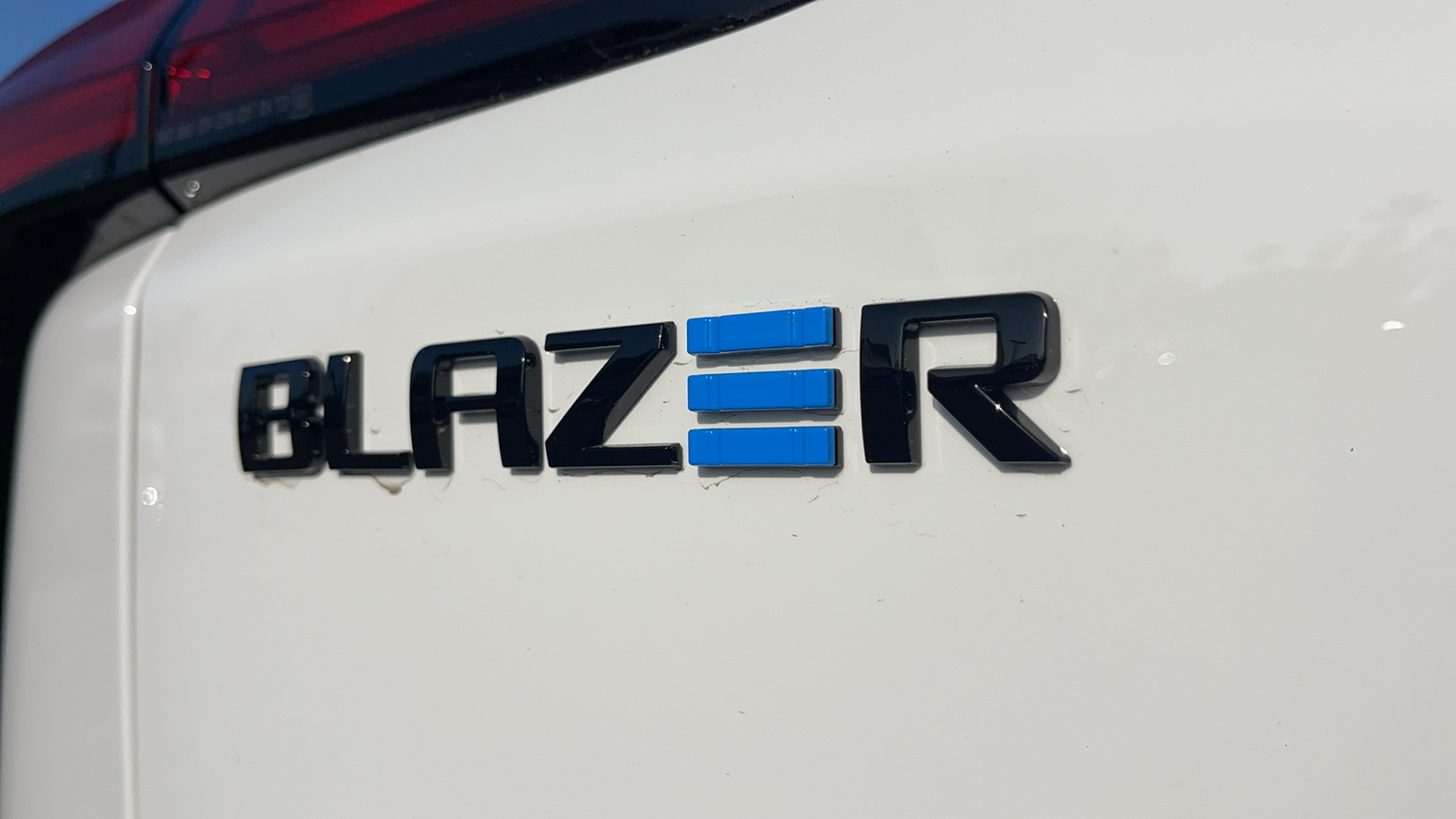 2024 Chevrolet Blazer EV eAWD RS 28