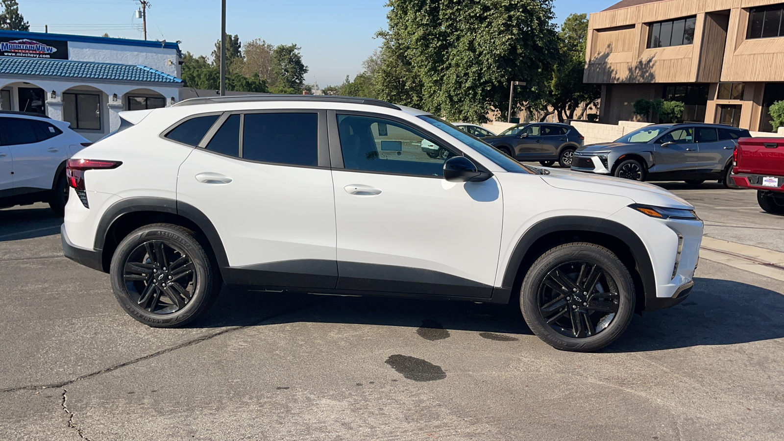 2025 Chevrolet Trax ACTIV 2