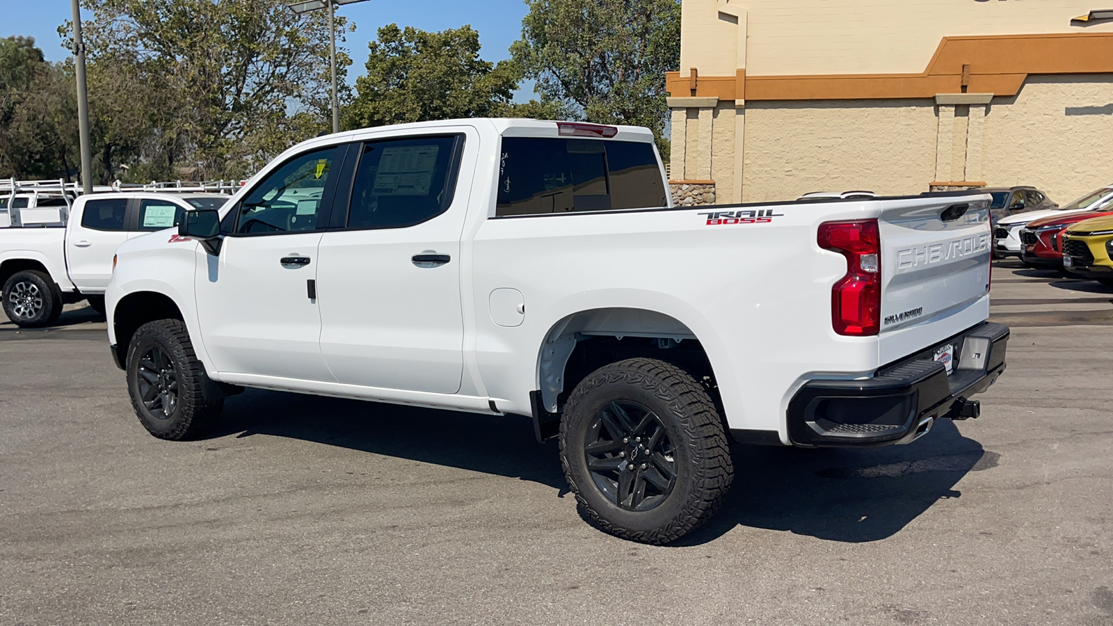 2024 Chevrolet Silverado 1500 LT Trail Boss 5