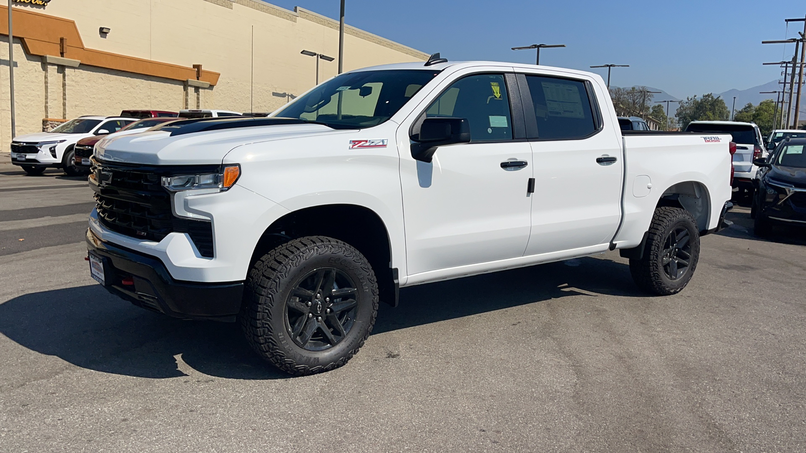 2024 Chevrolet Silverado 1500 LT Trail Boss 7