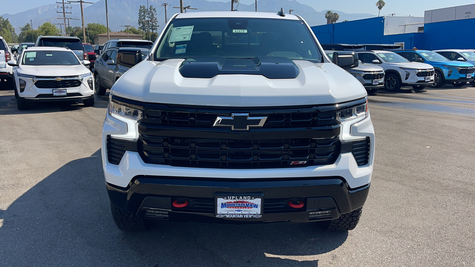 2024 Chevrolet Silverado 1500 LT Trail Boss 8