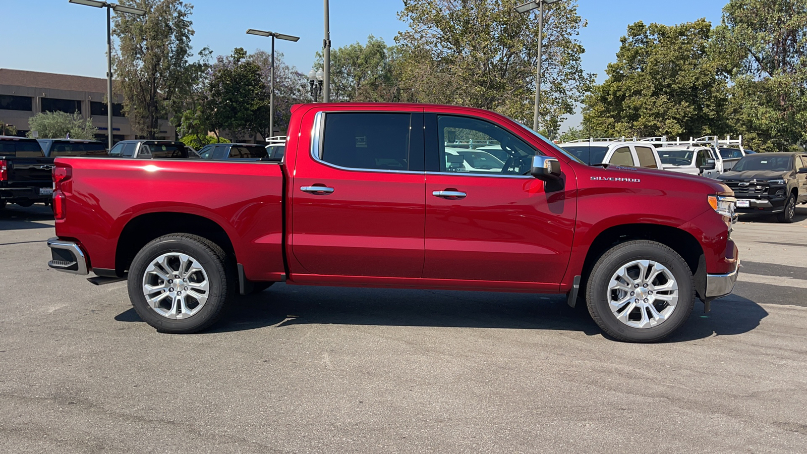 2024 Chevrolet Silverado 1500 LTZ 2