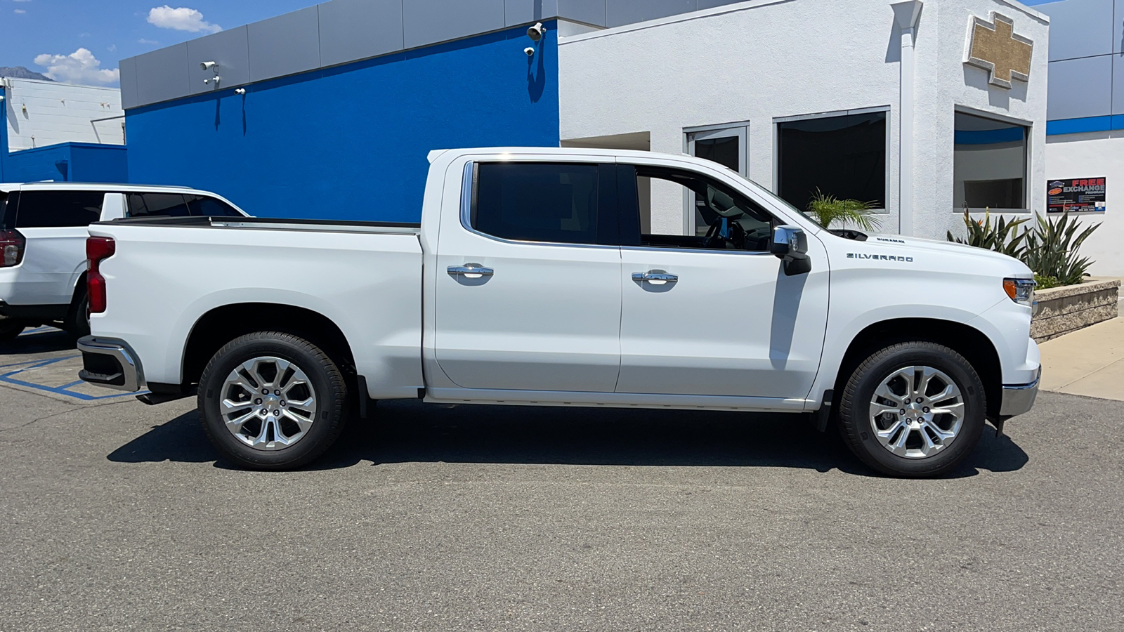 2024 Chevrolet Silverado 1500 LTZ 2