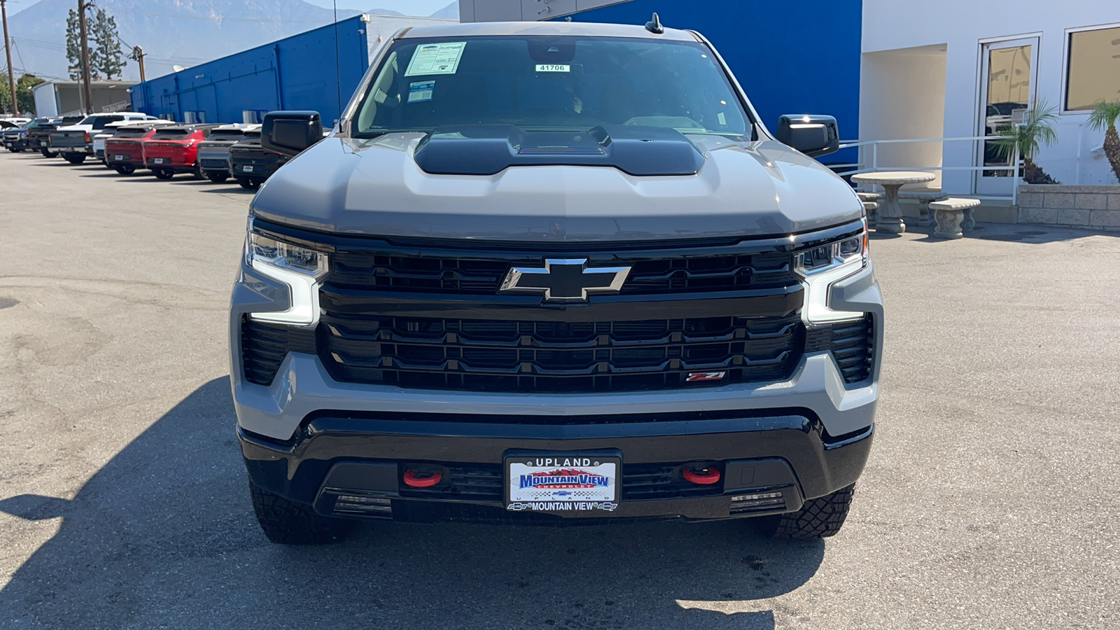 2024 Chevrolet Silverado 1500 LT Trail Boss 8