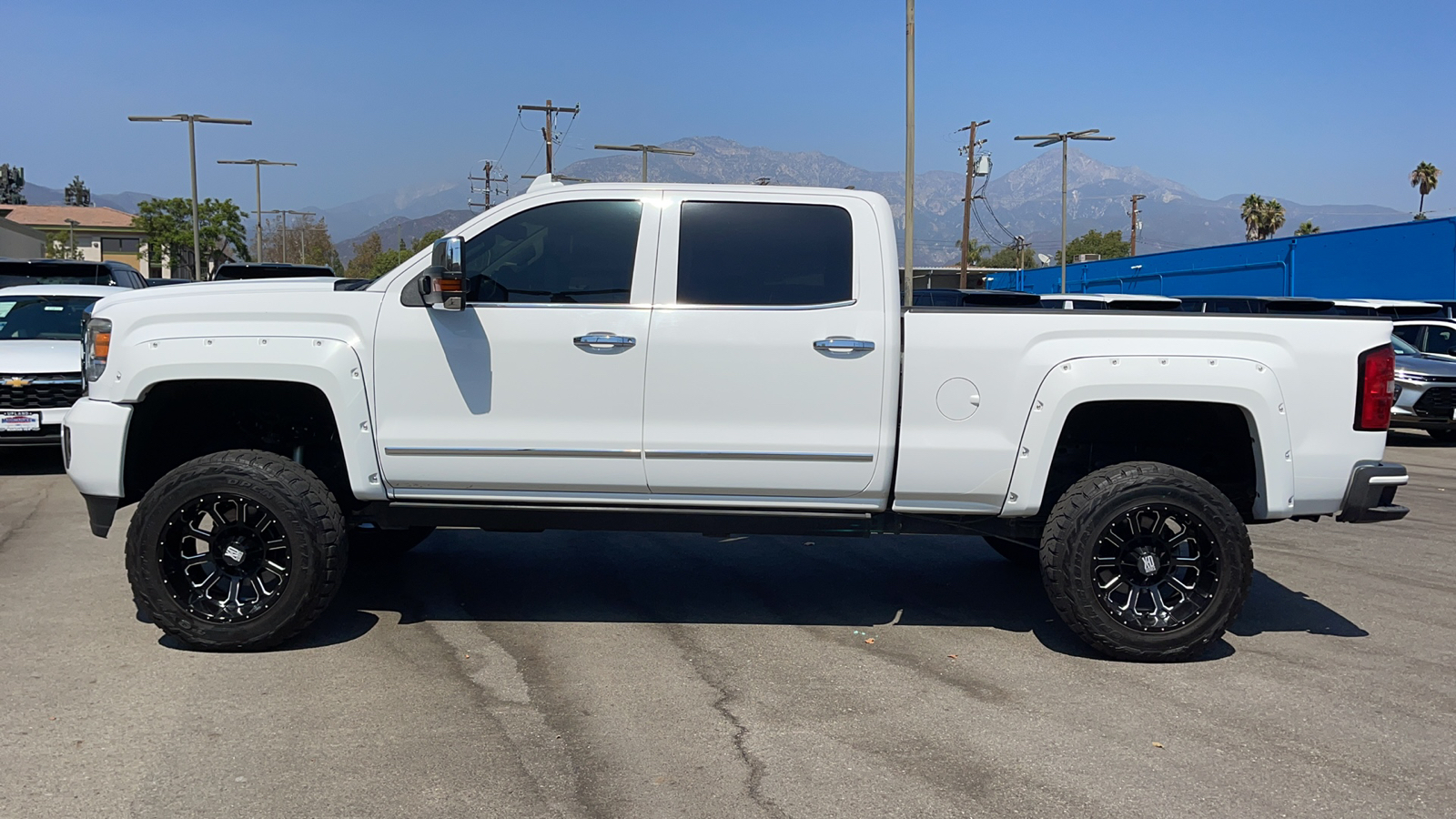 2015 GMC Sierra 2500HD available WiFi Denali 6